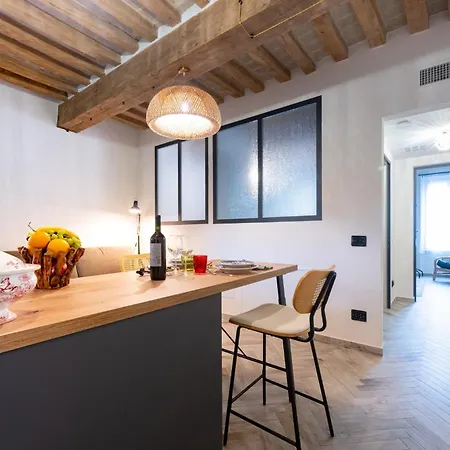 Guesthost - Bixio 29 3 And 5 Apartman