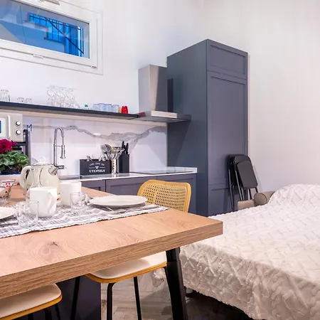 Guesthost - Bixio 29 3 And 5 Apartment