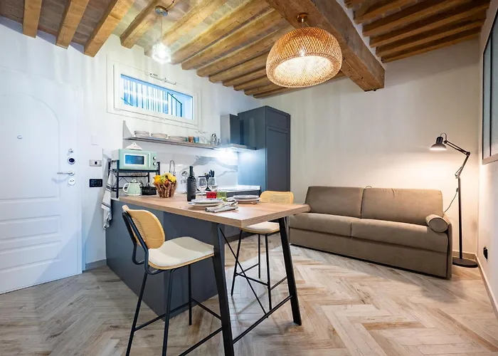 Guesthost - Bixio 29 3 And 5 Parma