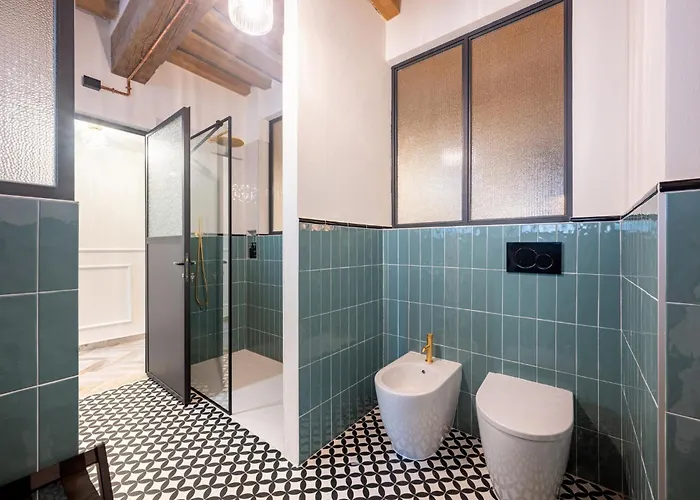 Apartment Guesthost - Bixio 29 3 And 5 Parma