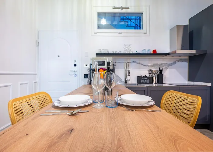 Guesthost - Bixio 29 3 And 5 Apartment *