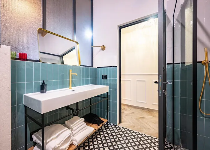 Guesthost - Bixio 29 3 And 5 * Parma